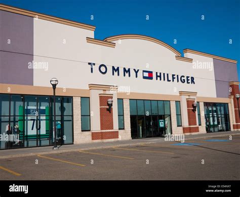 tommy hilfiger company store outlet.